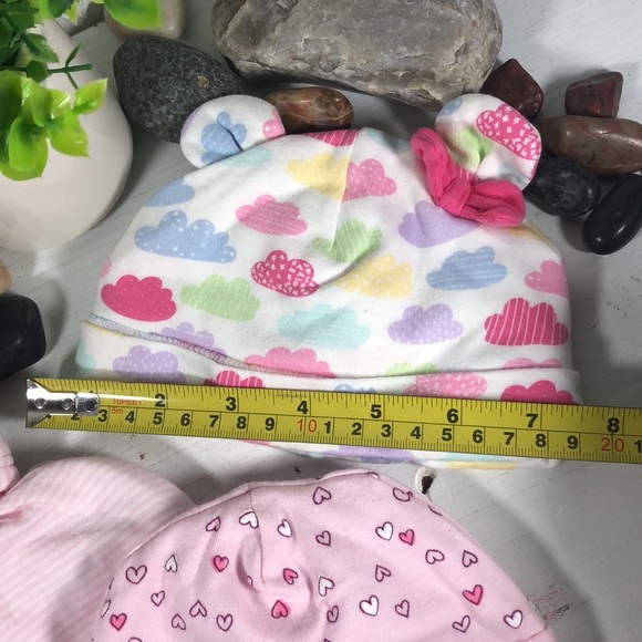 Newborn Infant Hats Bundles Baby Place Set of 3 Beanie Style Baby Hats NWOT - Picture 10 of 13
